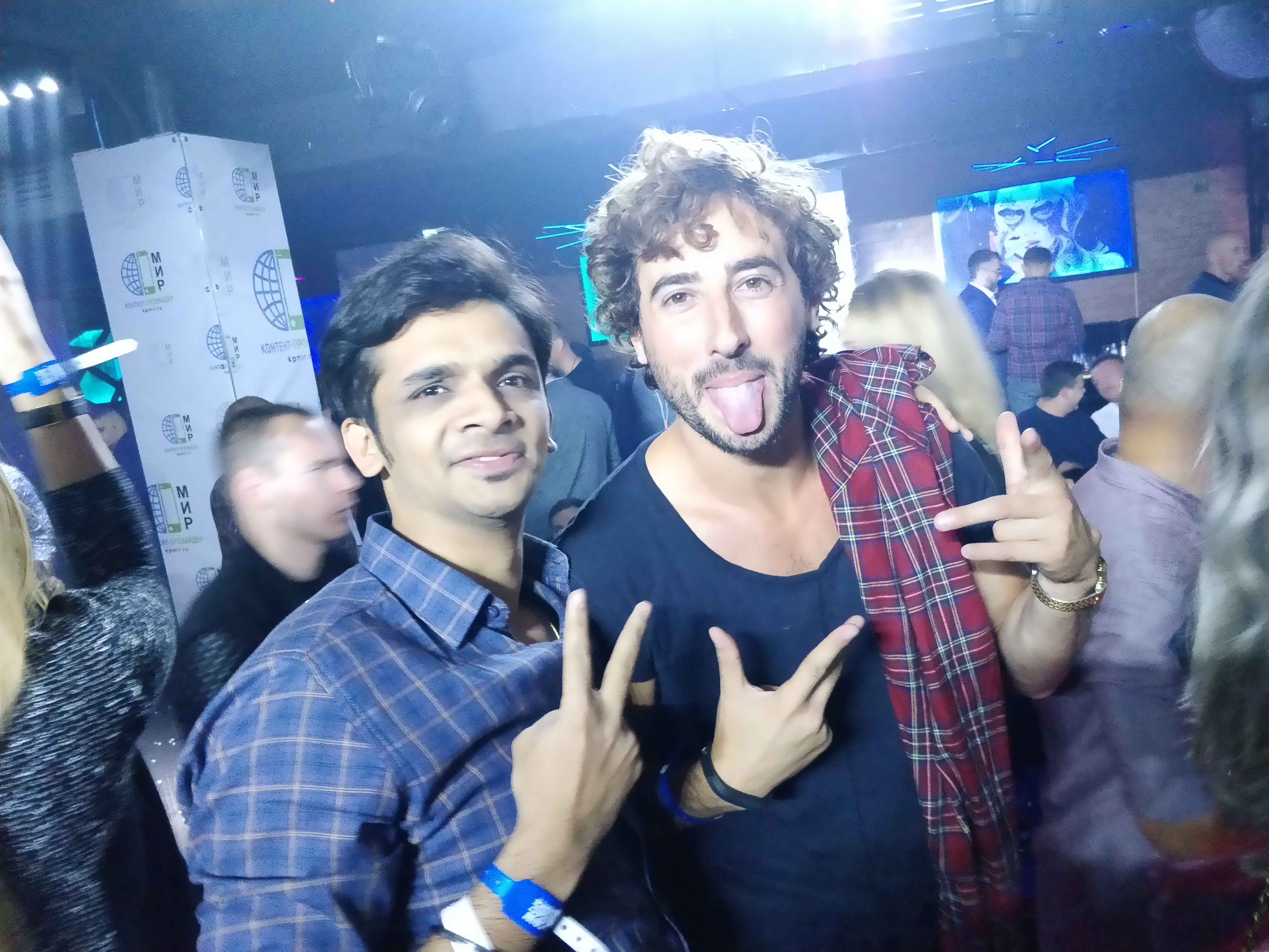 Loz Green & Saurabh Mukhekar 