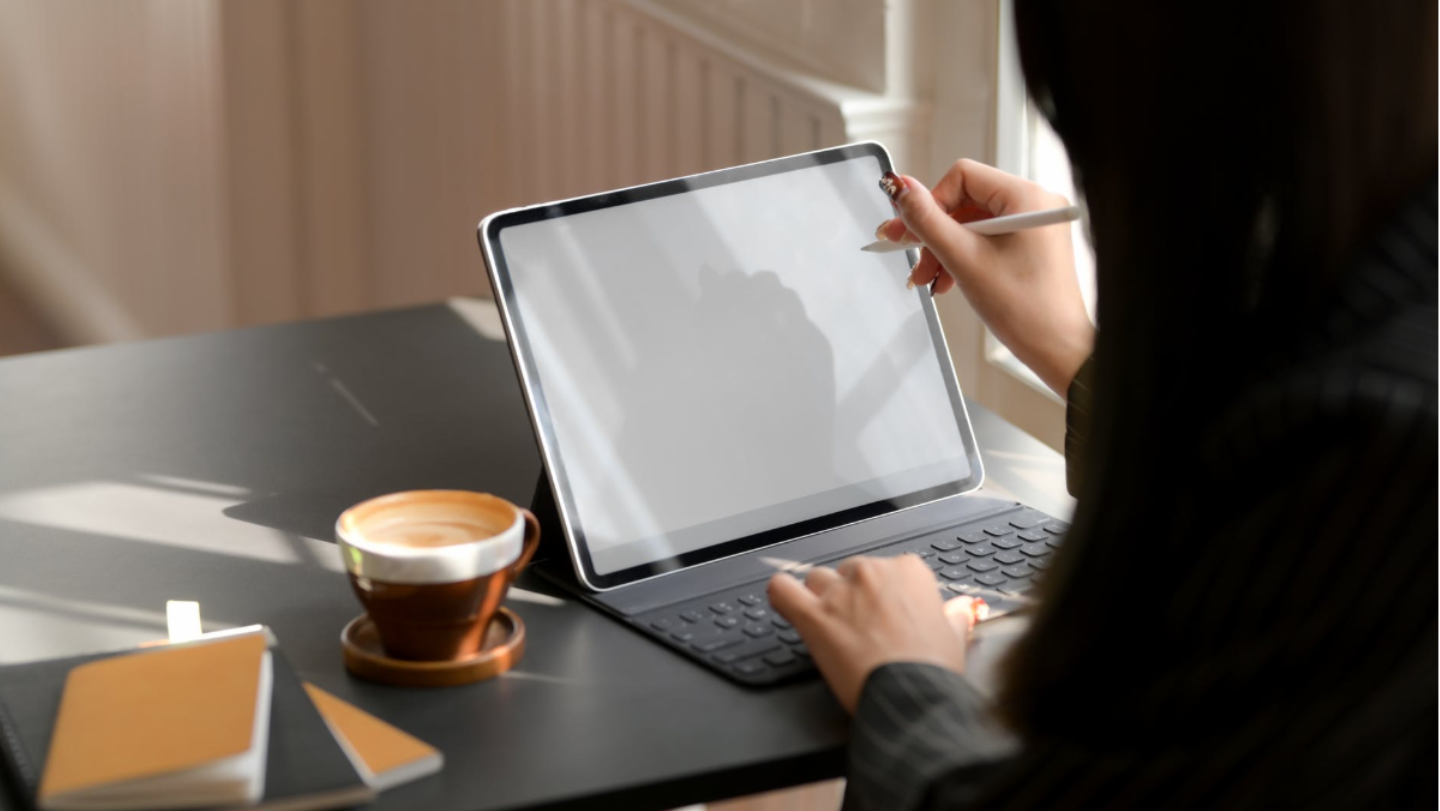  Freelancer Translator