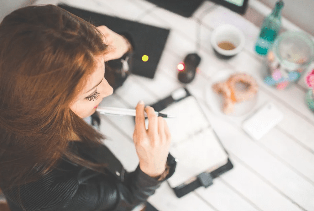 Earn Money From Home Without Any Investment : content writer